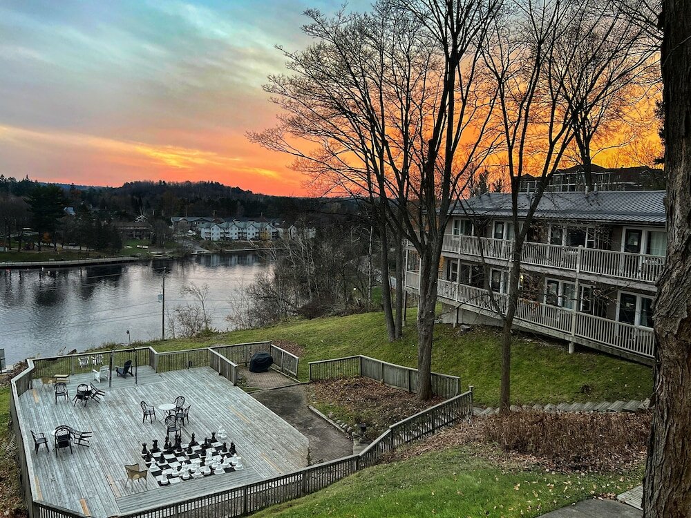 Фото Inn at the Falls