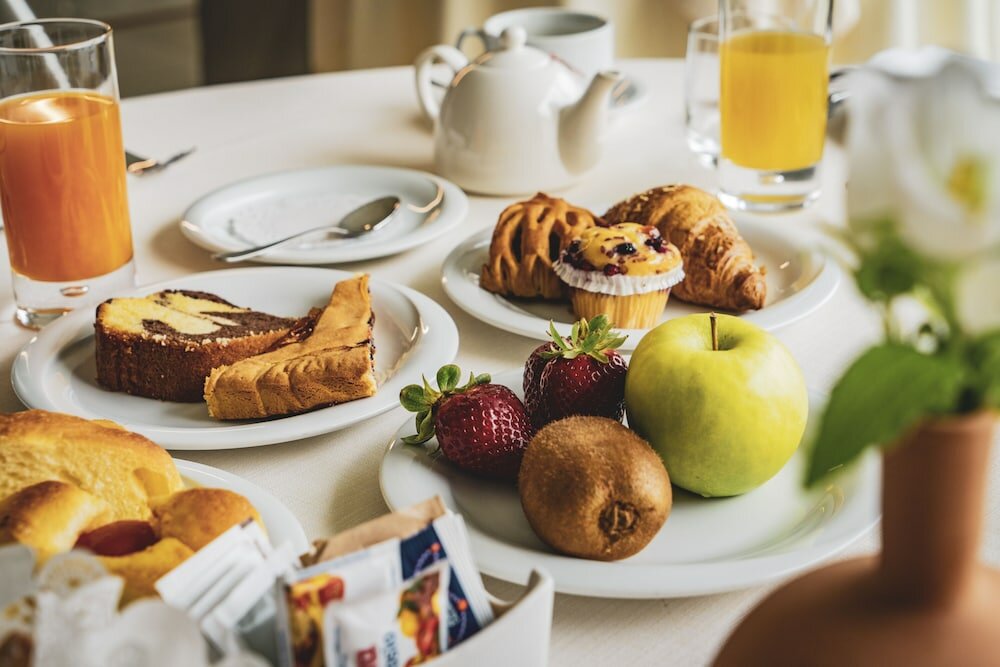 Фото Отель His Majesty