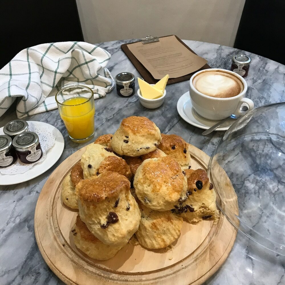 Фото Galtres Lodge Hotel