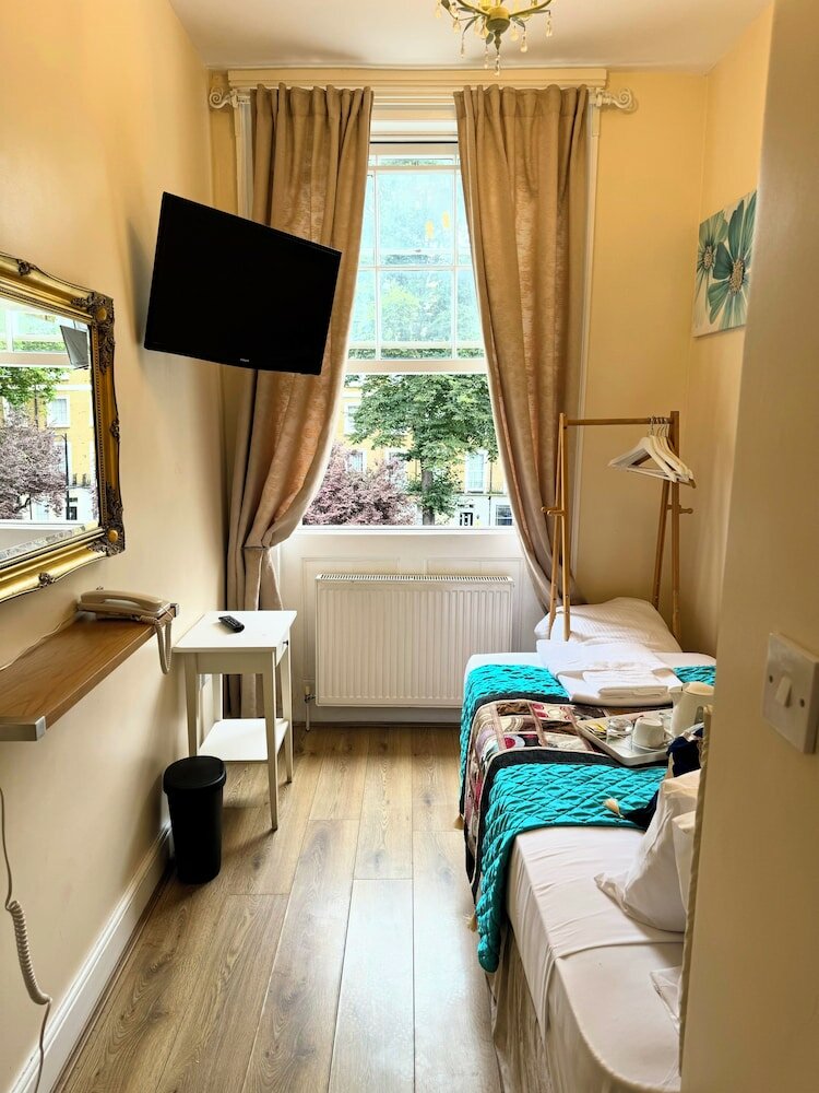 Фото ABC Hyde Park Hotel