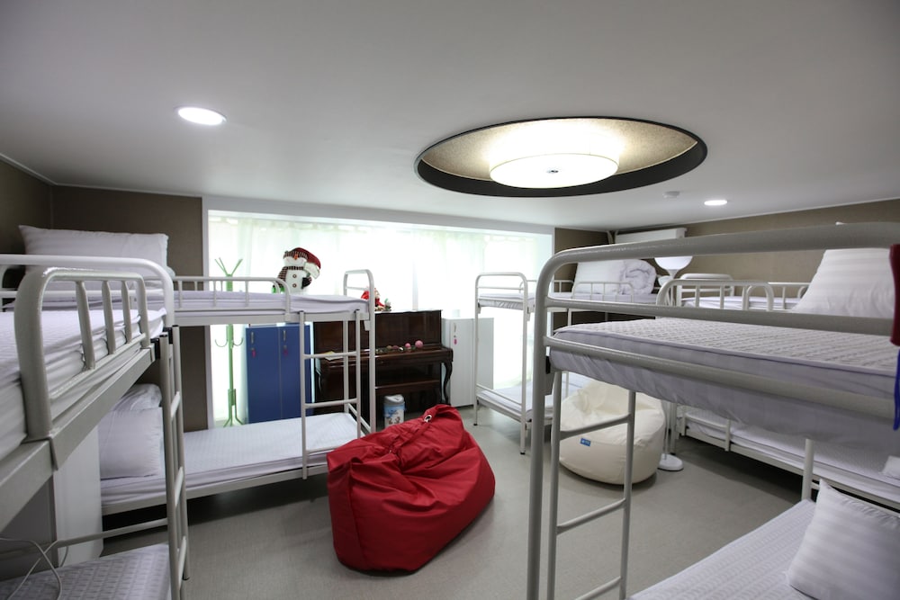 Фото Lombard House - Hostel