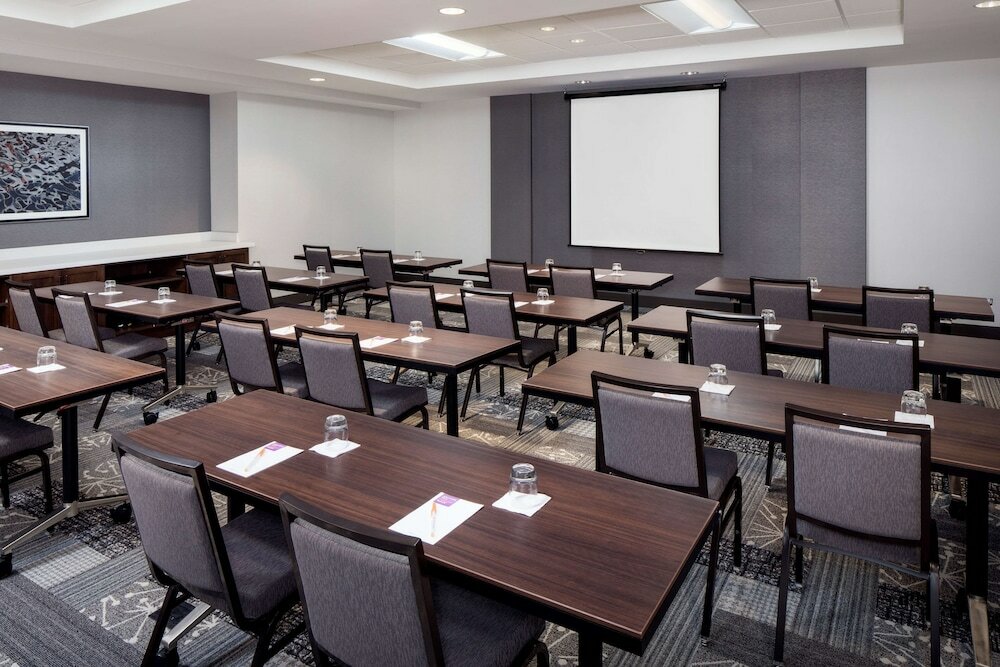 Фото Hyatt Place Mount Pleasant Towne Centre