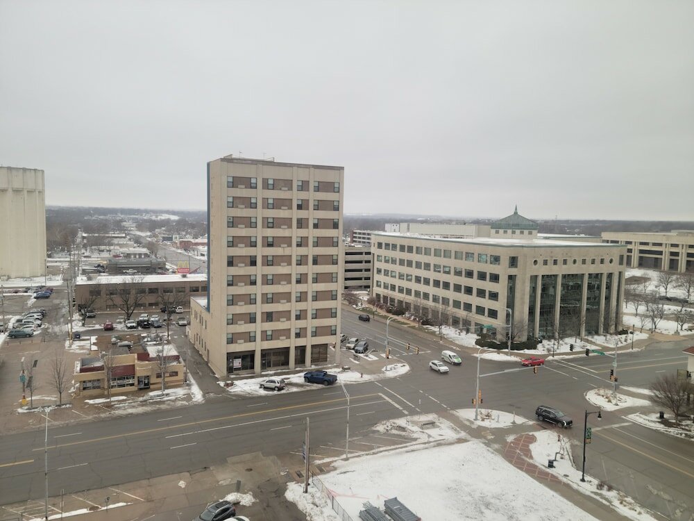 Фото Cyrus Hotel, Topeka, a Tribute Portfolio Hotel