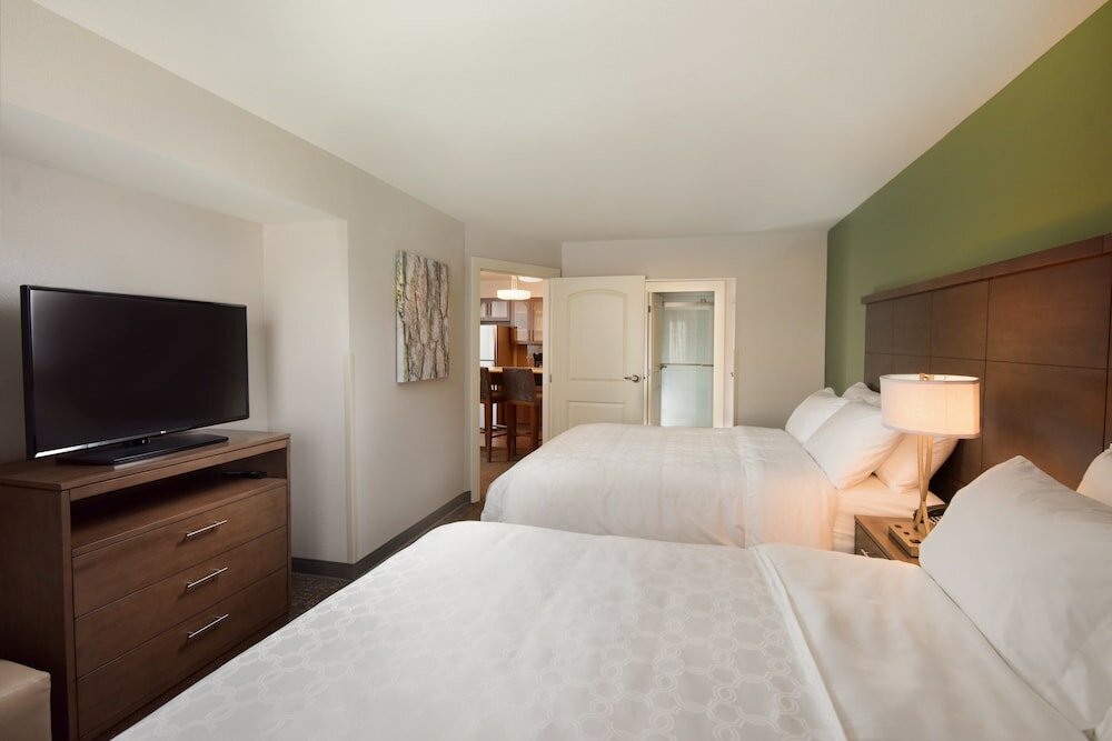 Фото Staybridge Suites Wisconsin Dells - Lake Delton, an Ihg Hotel