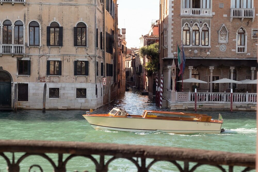 Фото Granda Sweet Suites