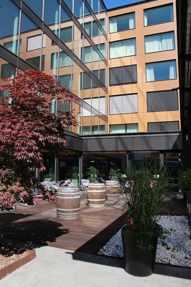 Фото Holiday Inn Express Zurich Airport, an Ihg Hotel