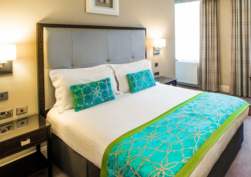 Фото Leonardo Hotel Edinburgh City