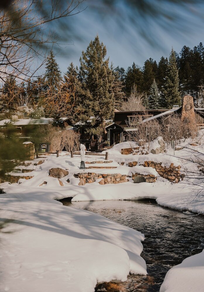 Фото Highland Haven Creekside Inn