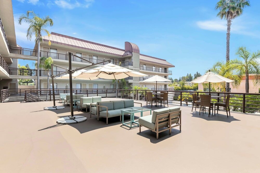 Фото Best Western Plus Irvine Spectrum Hotel