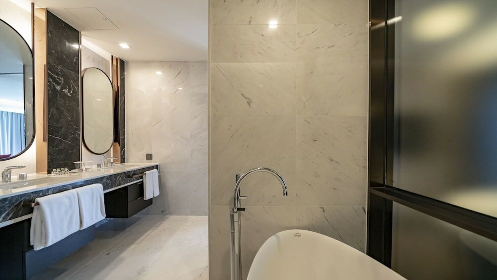 Фото Lavalse Hotel