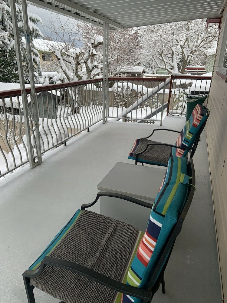 Фото Orchid House