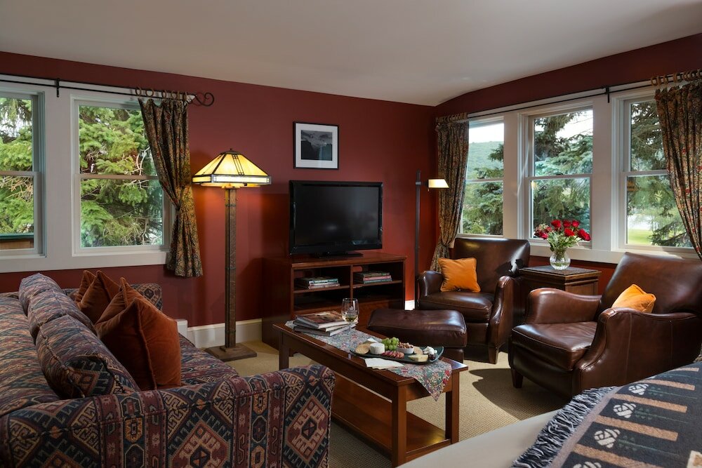 Фото Lake Pointe Inn