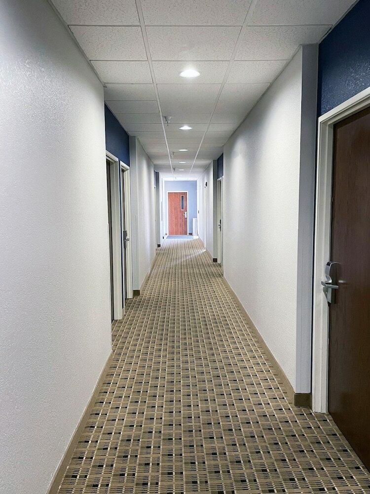 Фото Microtel Inn & Suites by Wyndham Michigan City