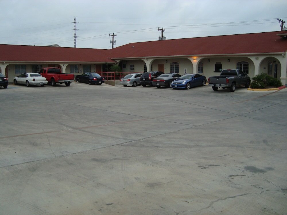 Фото Winnquest Inn Near Ft. Sam Houston