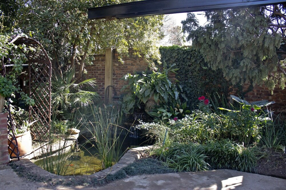 Фото Sunrock Guesthouse