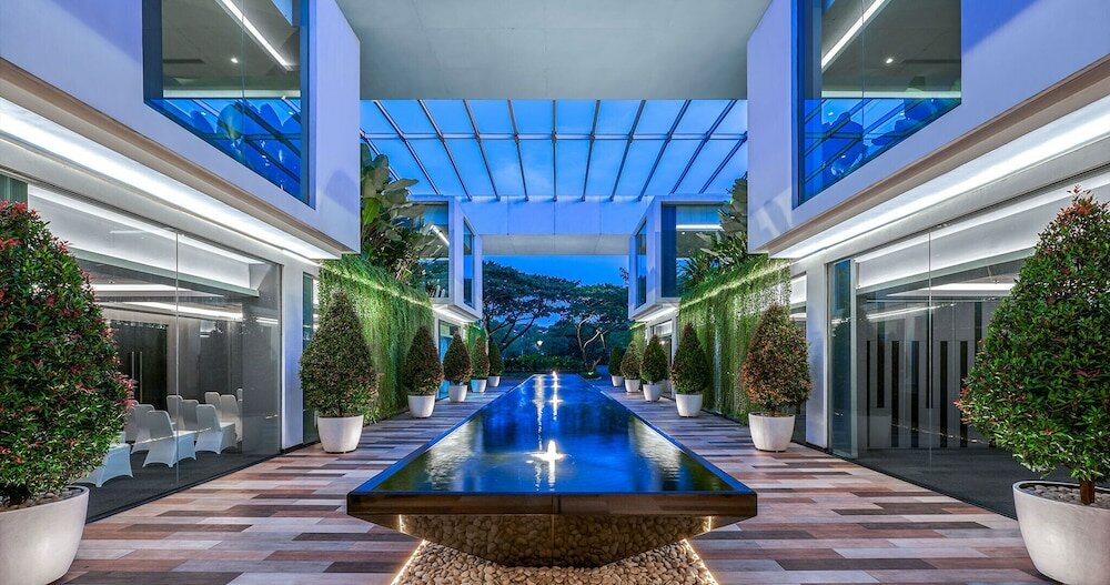 Фото Fm7 Resort Hotel Bandara Jakarta Airport