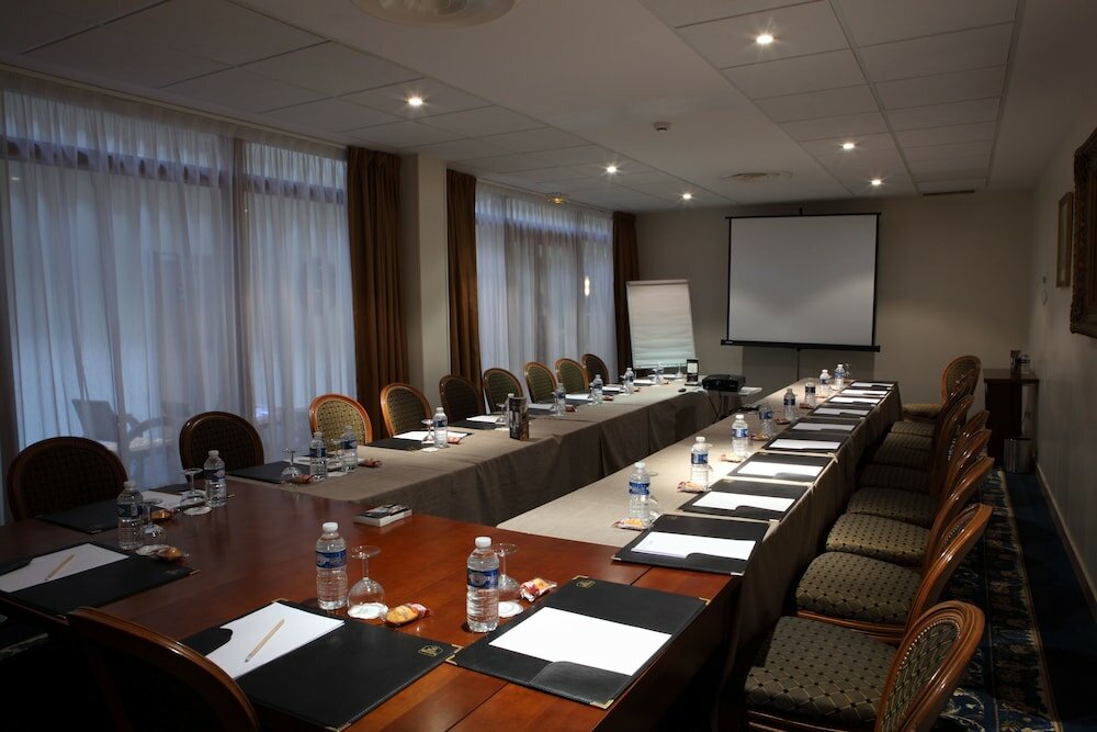 Фото Amiral Hôtel