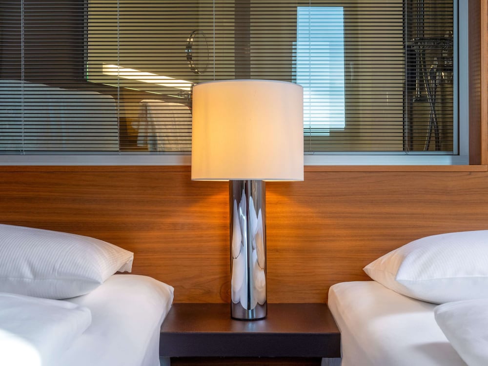 Фото Movenpick Hotel Hamburg