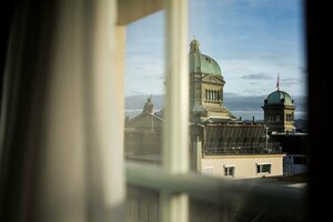 Гостиница NH Bern The Bristol