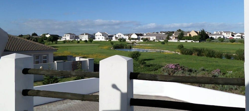 Фото Holiday Guesthouse Langebaan