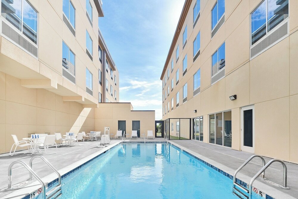 Фото Four Points by Sheraton Oklahoma City Airport