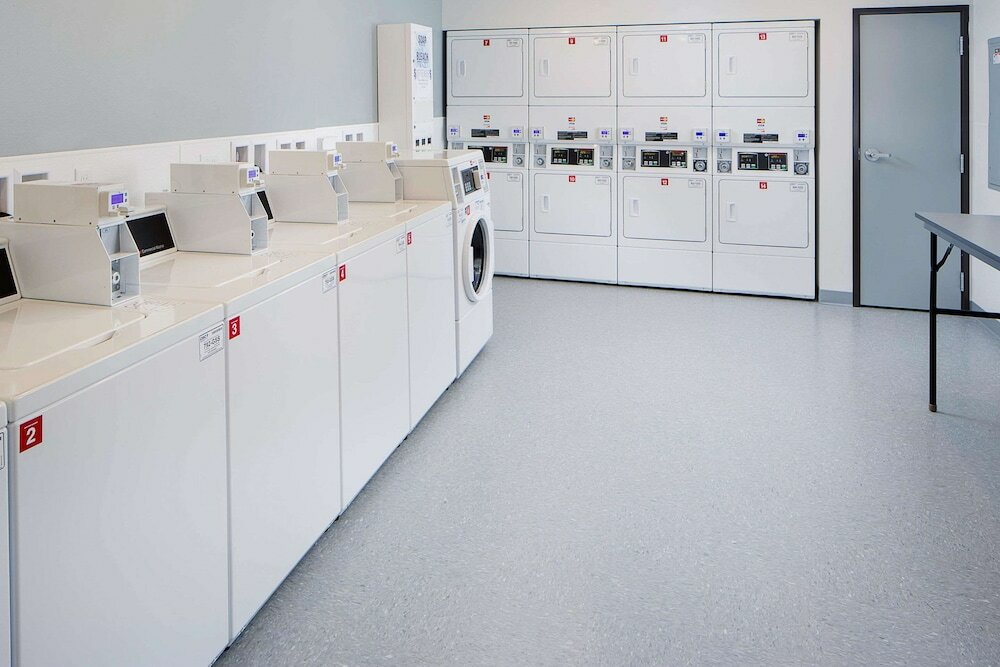 Фото WoodSpring Suites Seattle Everett