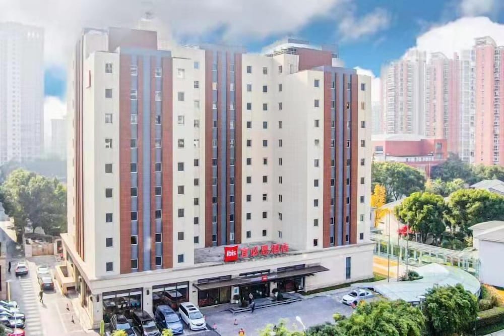 Фото ibis Shanghai Lianyang