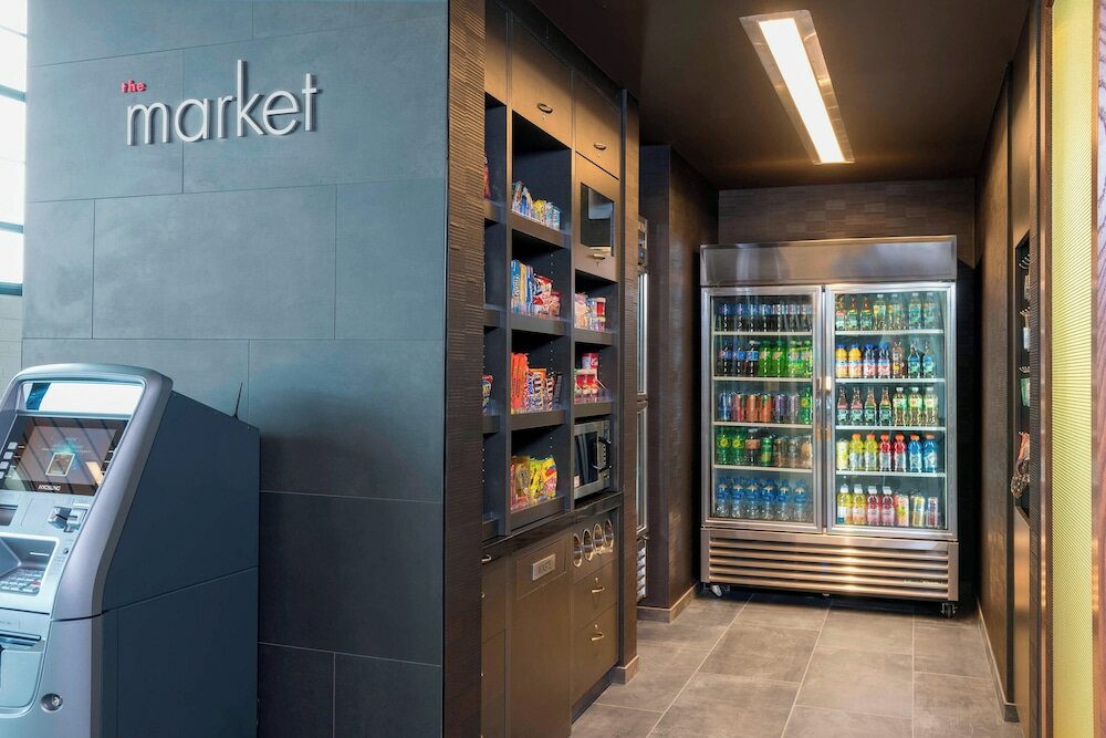 Фото Courtyard by Marriott Waterloo Cedar Falls