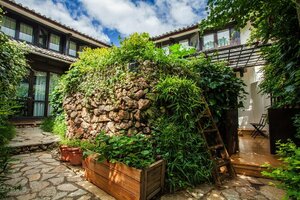 Гостиница The Bivou Lijiang