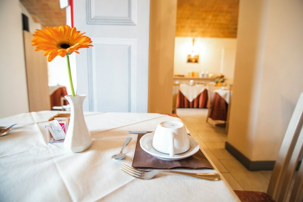 Фото Hotel La Colonna