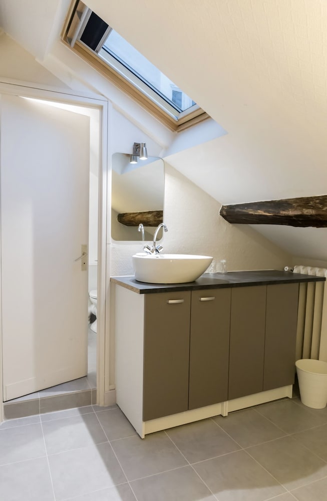 Фото D'win Hotel