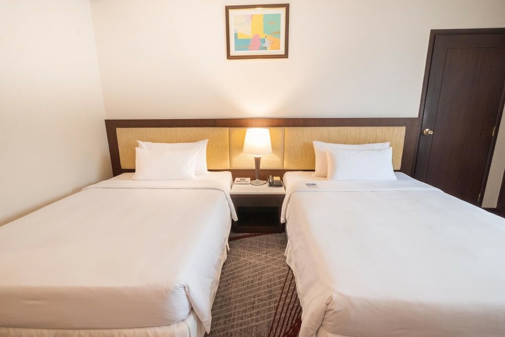 Фото Zenith Sukhumvit Hotel