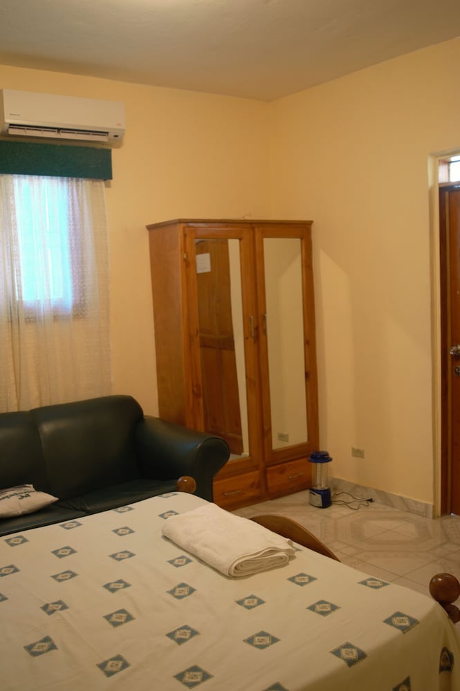 Фото PC Entreprises Guest House