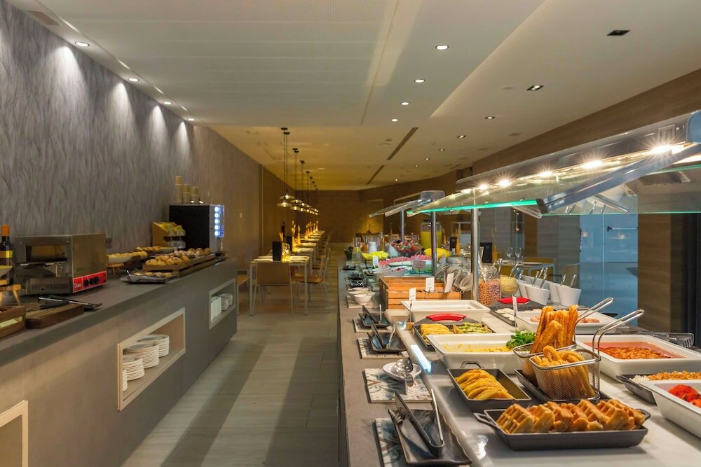 Фото Hotel Macia Sevilla Kubb