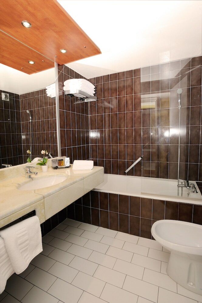 Фото Hotel Des Congres