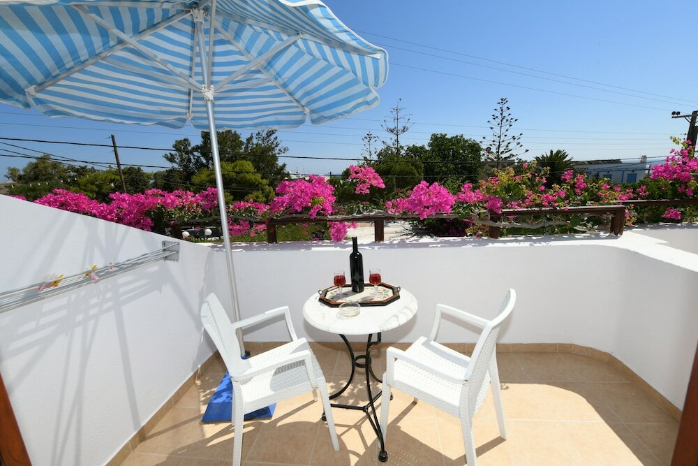 Фото Sunflower Santorini