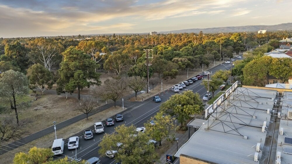 Фото Comfort Inn Regal Park, North Adelaide
