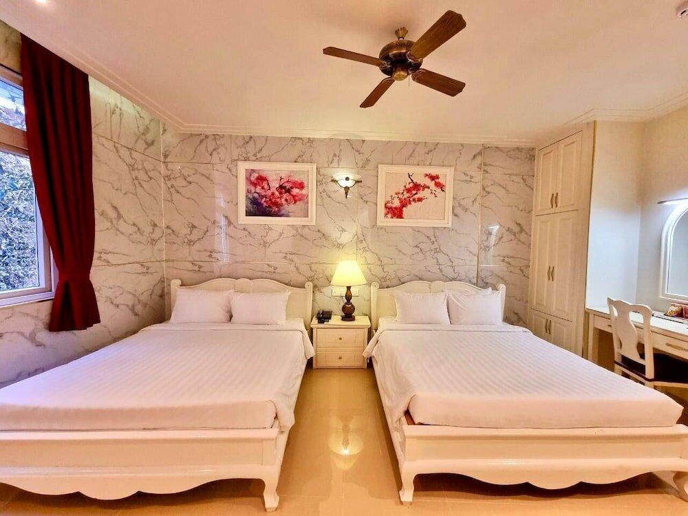 Фото Tulip Hotel 3