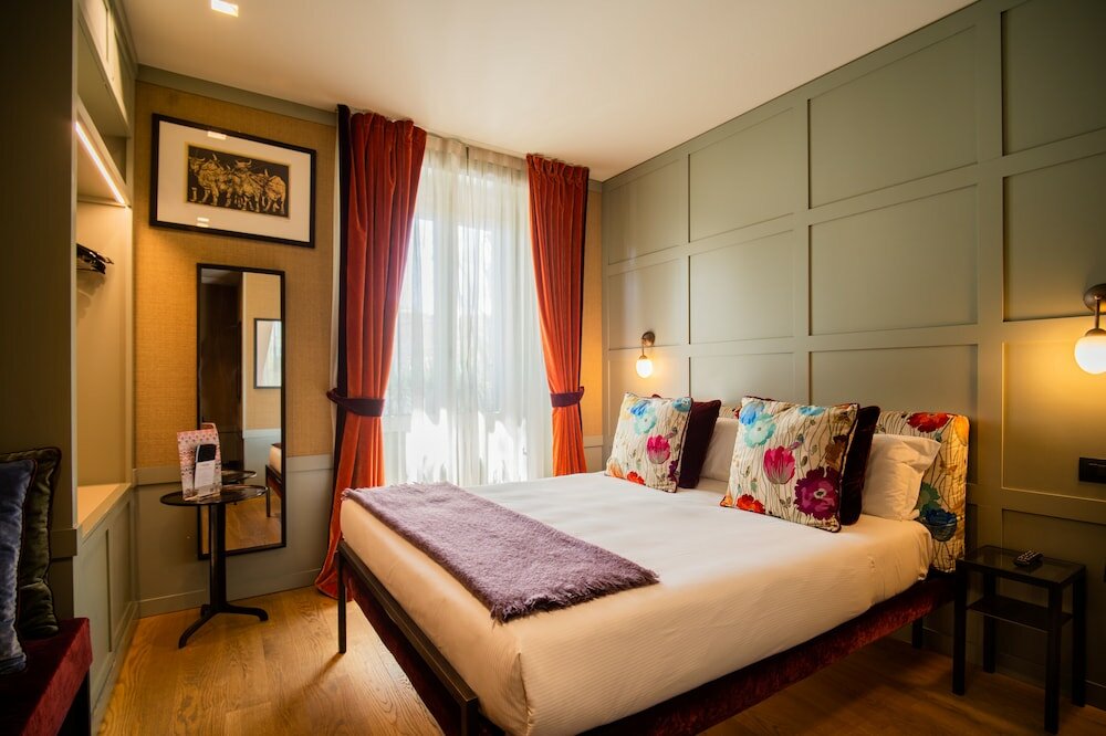 Фото Living Suites