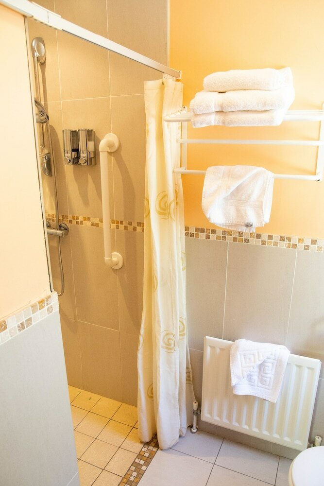 Фото Groarty House & Manor B&b