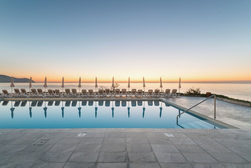 Фото Hotel Atolon