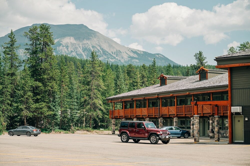 Фото Mountaineer Lodge