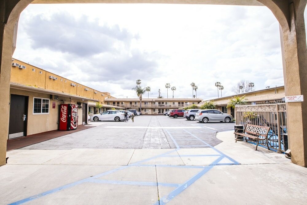 Фото Anaheim Discovery Inn & Suites