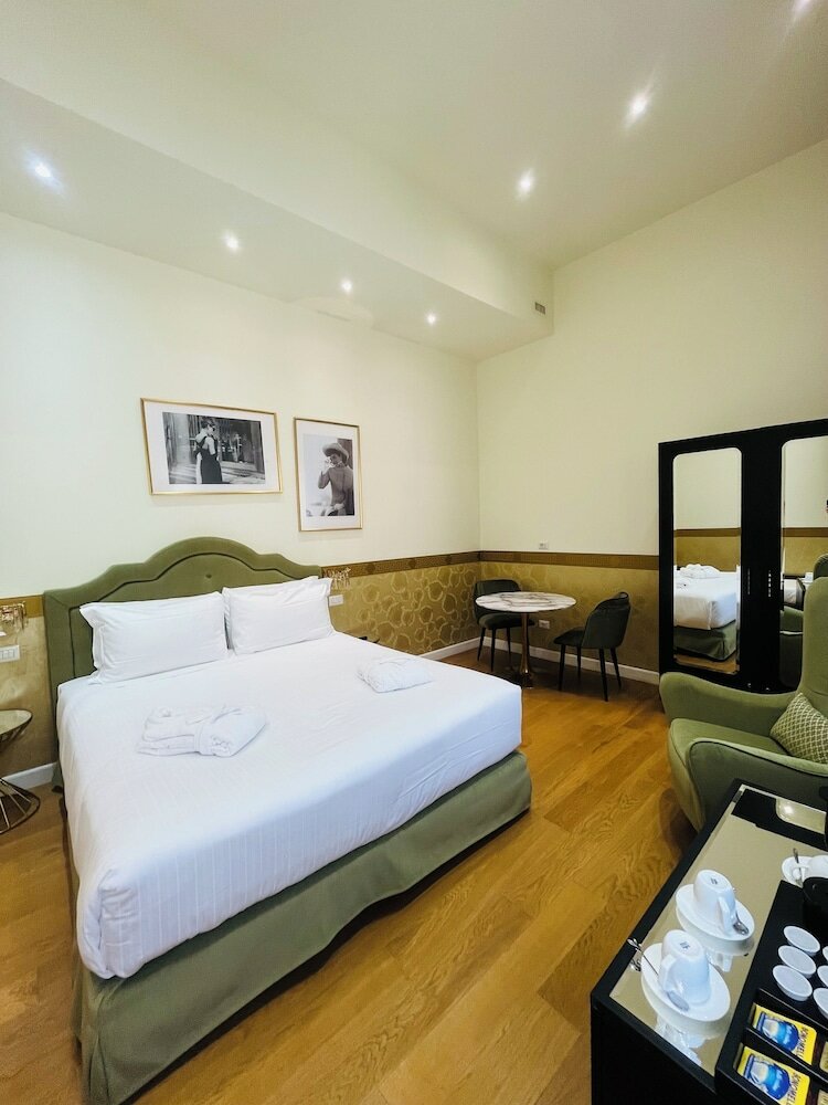 Фото The Talent Hotel