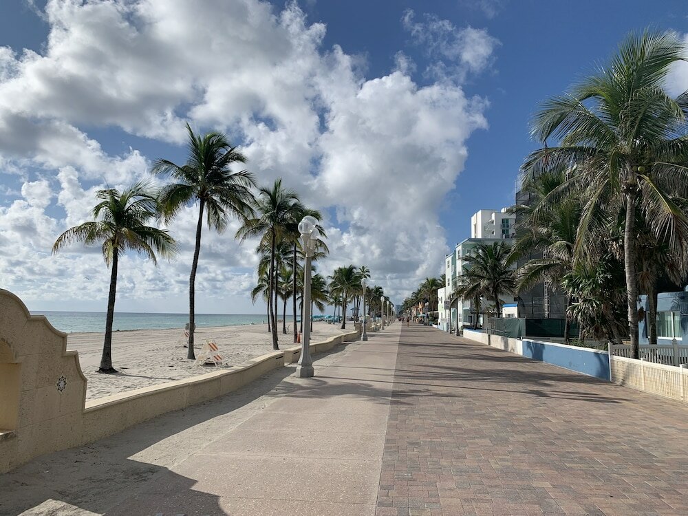 Фото Tiana Beach Inn