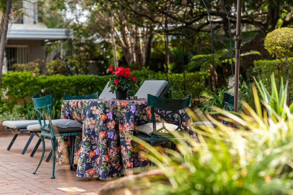 Фото 5th Avenue Gooseberry Guest House