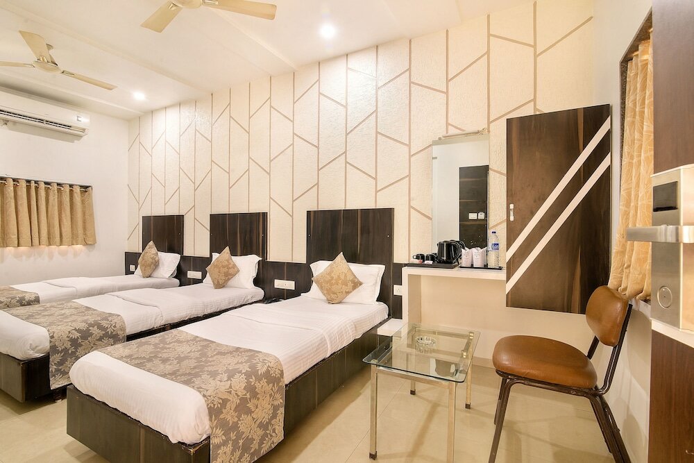 Фото Hotel Satkar