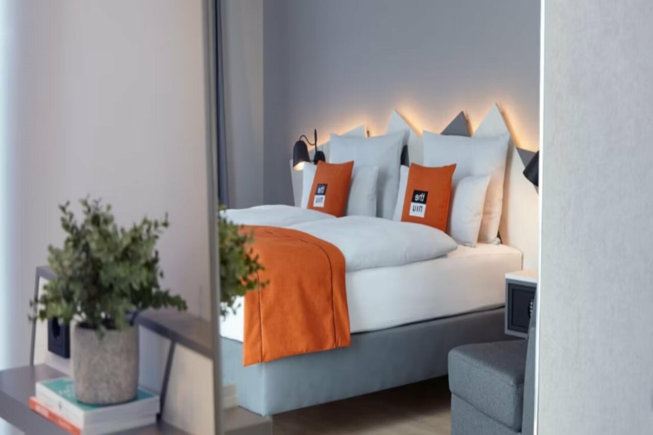 Фото The niu Hub