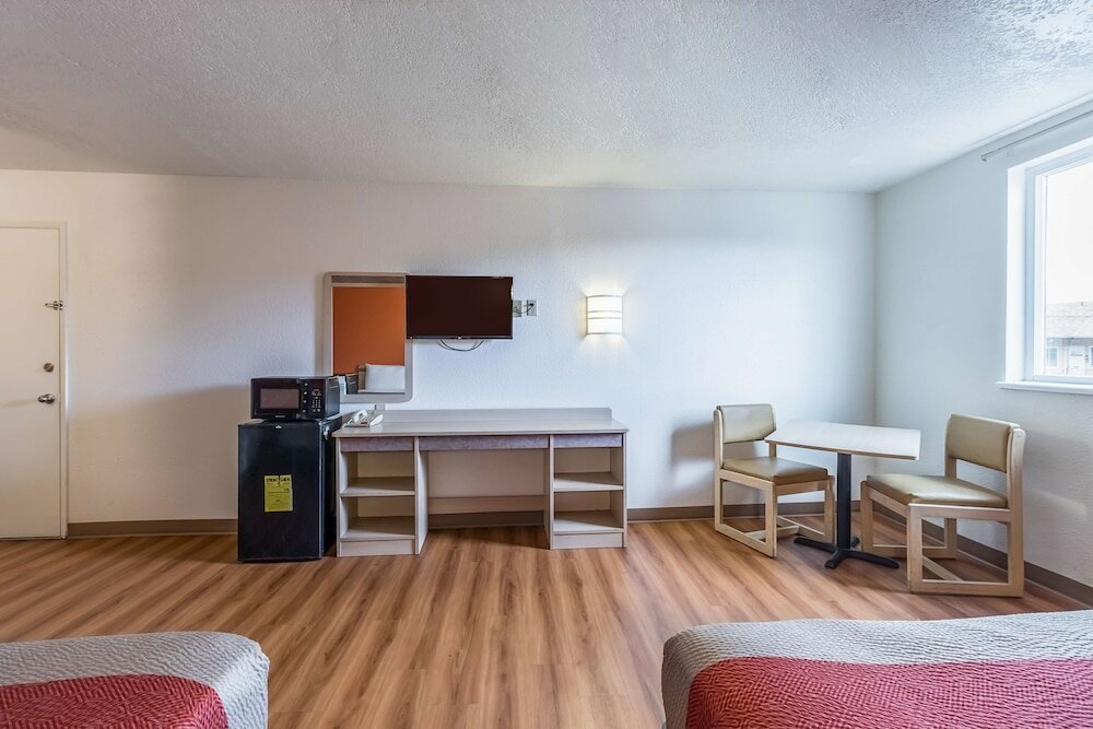 Фото Motel 6 Beaverton Or