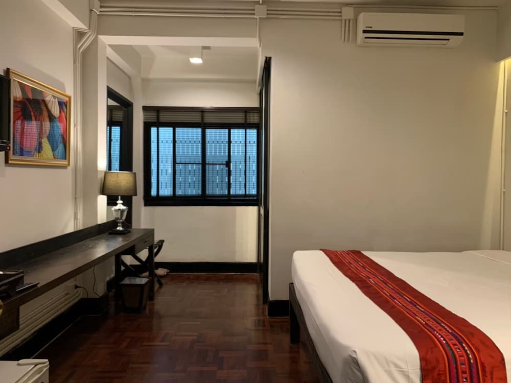 Фото 99 The Gallery Hotel